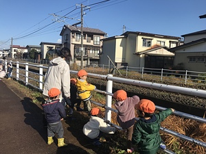 つくし組 「まだかなー」